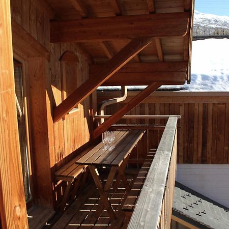 Cosy 4 Bedroom Chalet With Hot Tub Saint-Marcel  Екстериор снимка