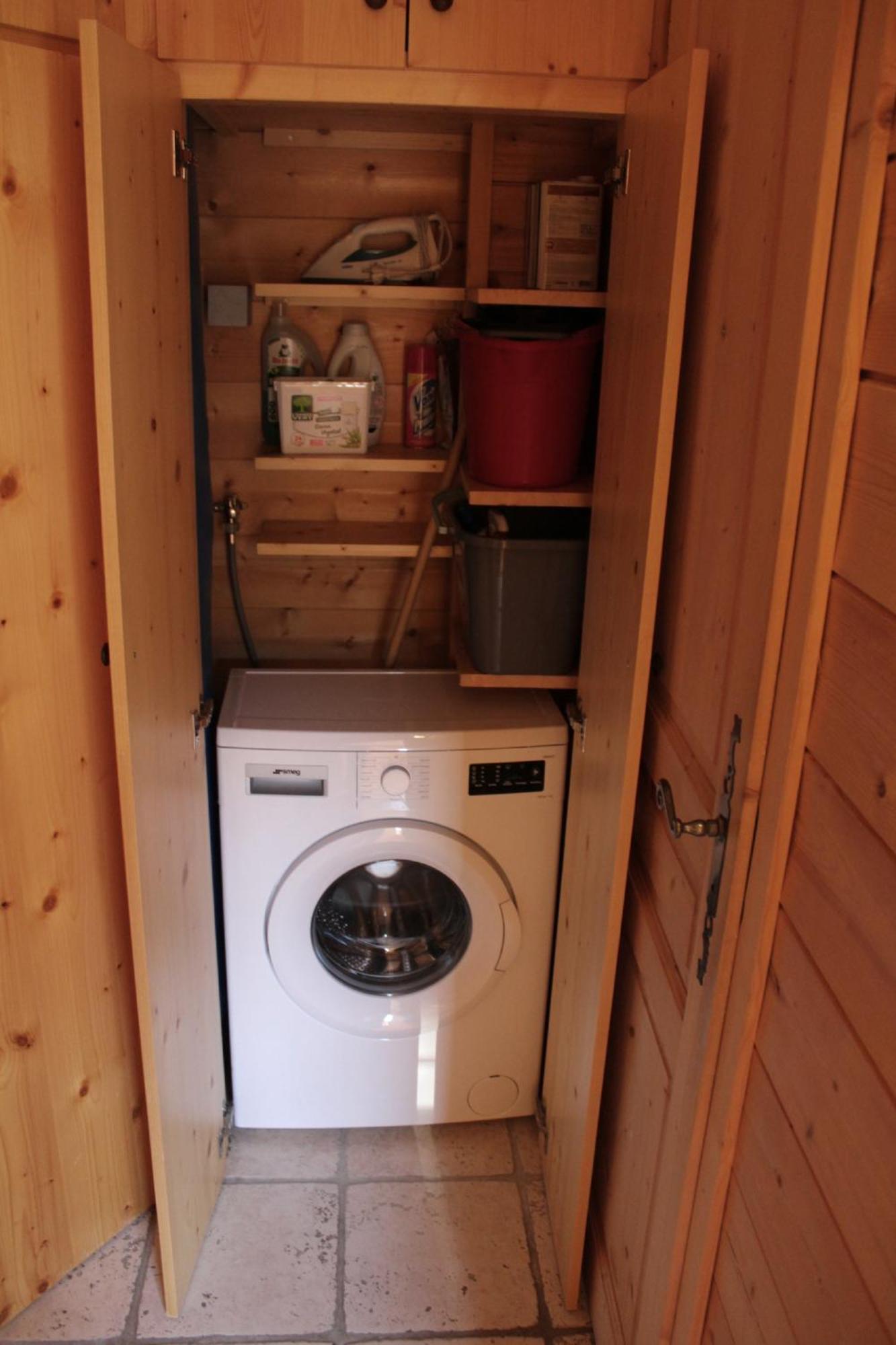 Cosy 4 Bedroom Chalet With Hot Tub Saint-Marcel  Екстериор снимка